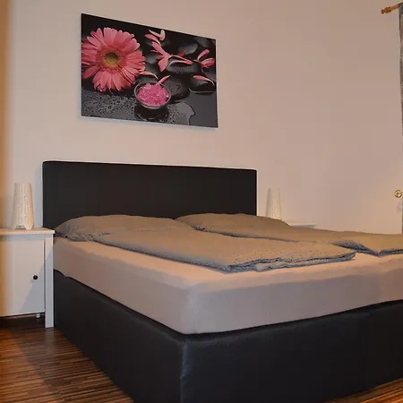 Lussy Apartment Pula